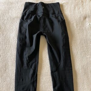 Lululemon black leggings size 4